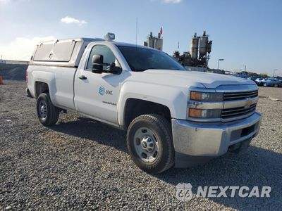 Czwarte zdjęcie samochodu z boku: 2015 CHEVROLET SILVERADO K2500 HEAVY DUTY VIN:1GC0KUEG9FZ129267 - miniatura