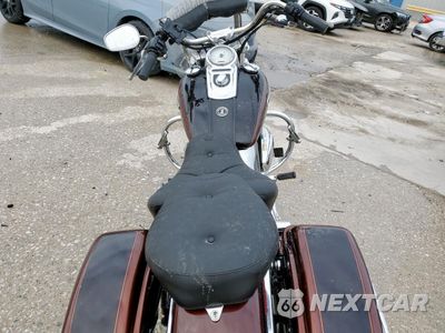 Zdjęcie 6 z 8 samochodu: 2011 HARLEY-DAVIDSON FXDC VIN:1HD1GV415BC317627 - miniatura