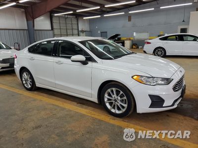 Czwarte zdjęcie samochodu z boku: 2019 FORD FUSION SE VIN:3FA6P0LU5KR124777 - miniatura