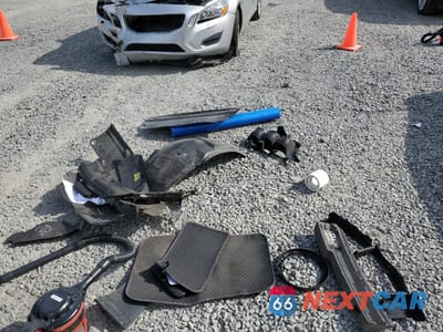 Zdjęcie 12 z 15 samochodu: 2005 FORD MUSTANG GT VIN:1ZVFT82H355101074 - miniatura