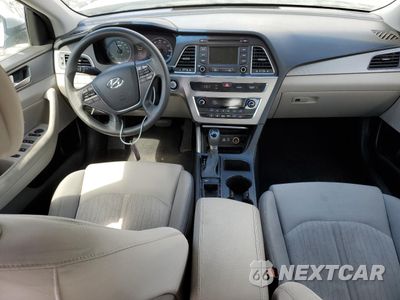 Zdjęcie 8 z 12 samochodu: 2016 HYUNDAI SONATA HYBRID VIN:KMHE24L11GA040275 - miniatura