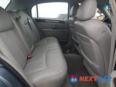 Zdjęcie 10 z 12 samochodu: 2004 LINCOLN TOWN CAR ULTIMATE VIN:1LNHM83W74Y648282 - miniatura