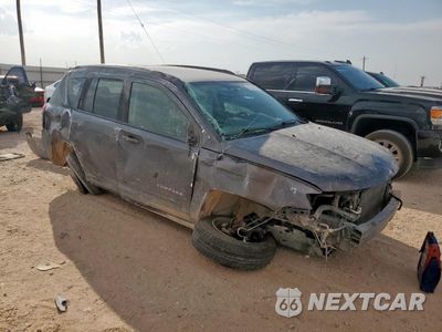 Czwarte zdjęcie samochodu z boku: 2016 JEEP COMPASS LATITUDE VIN:1C4NJCEAXGD704831 - miniatura