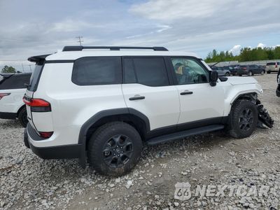 Trzecie zdjęcie samochodu z tyłu: 2024 LEXUS GX 550 PREMIUM/PREMIUM+ VIN:JTJTBCDX0R5025283 - miniatura