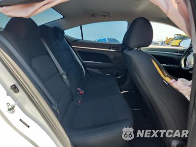 Zdjęcie 10 z 14 samochodu: 2019 HYUNDAI ELANTRA SEL VIN:5NPD84LF5KH489048 - miniatura