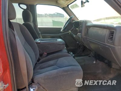 Zdjęcie 7 z 14 samochodu: 2006 CHEVROLET SILVERADO K2500 HEAVY DUTY VIN:1GCHK23UX6F259561 - miniatura