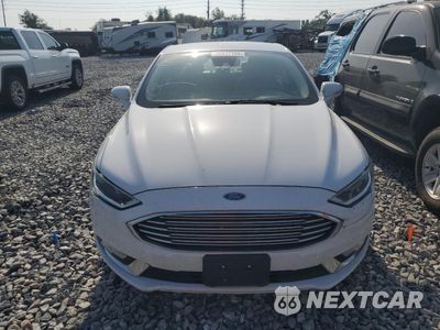 Piąte zdjęcie samochodu w środku: 2017 FORD FUSION SE HYBRID VIN:3FA6P0LU7HR409568 - miniatura