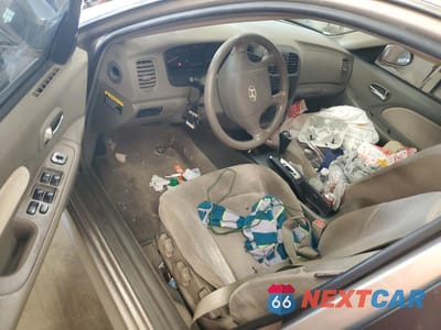 Zdjęcie 8 z 12 samochodu: 2005 HYUNDAI SONATA GL VIN:KMHWF25H35A158526 - miniatura