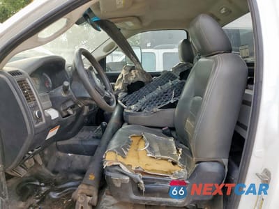 Zdjęcie 7 z 12 samochodu: 2013 RAM 5500 VIN:3C7WRNAL1DG563973 - miniatura