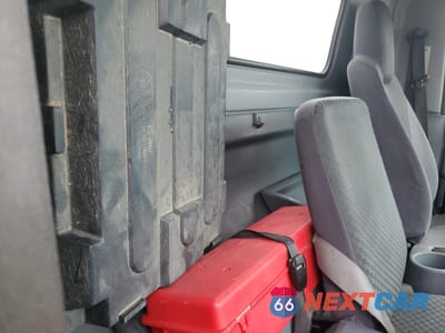 Zdjęcie 11 z 13 samochodu: 2015 ISUZU NPR HD VIN:JALC4W162F7001902 - miniatura