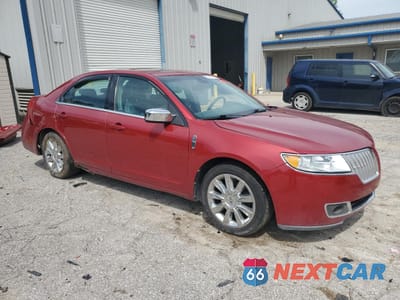 Czwarte zdjęcie samochodu z boku: 2010 LINCOLN MKZ VIN:3LNHL2GC8AR753925 - miniatura