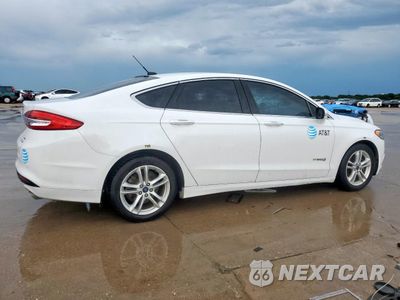 Trzecie zdjęcie samochodu z tyłu: 2018 FORD FUSION SE HYBRID VIN:3FA6P0LU1JR118795 - miniatura