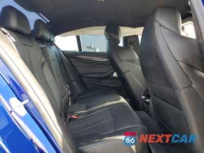 Zdjęcie 10 z 13 samochodu: 2019 BMW M5 VIN:WBSJF0C50KB285065 - miniatura