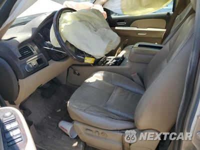 Zdjęcie 7 z 13 samochodu: 2007 GMC YUKON DENALI VIN:1GKFK63877J252345 - miniatura
