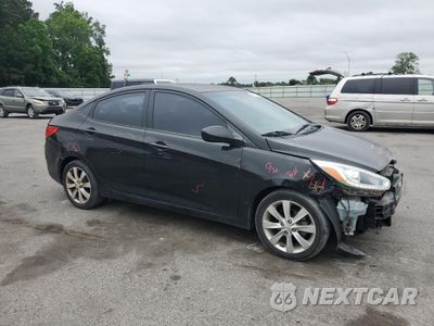 Czwarte zdjęcie samochodu z boku: 2014 HYUNDAI ACCENT GLS VIN:KMHCU4AE5EU589643 - miniatura