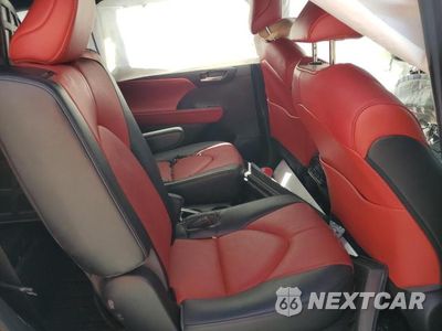 Zdjęcie 10 z 12 samochodu: 2023 TOYOTA HIGHLANDER L VIN:5TDKDRAH4PS028056 - miniatura