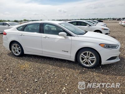 Czwarte zdjęcie samochodu z boku: 2018 FORD FUSION SE HYBRID VIN:3FA6P0LU2JR118756 - miniatura