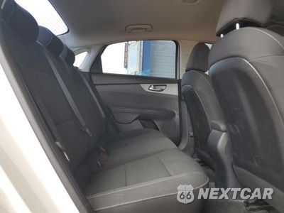 Zdjęcie 10 z 15 samochodu: 2019 KIA FORTE FE VIN:3KPF24AD8KE081594 - miniatura