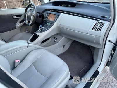 Piąte zdjęcie samochodu w środku: 2010 TOYOTA PRIUS VIN:JTDKN3DU3A0054872 - miniatura