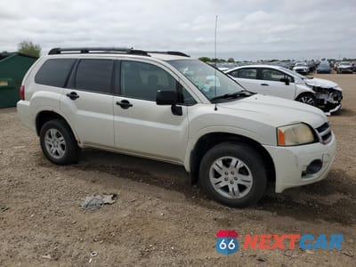 Czwarte zdjęcie samochodu z boku: 2007 MITSUBISHI ENDEAVOR LS VIN:4A4MN21S57E077015 - miniatura