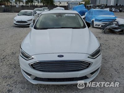 Piąte zdjęcie samochodu w środku: 2018 FORD FUSION SE HYBRID VIN:3FA6P0LU2JR171909 - miniatura