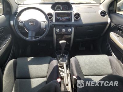 Zdjęcie 8 z 12 samochodu: 2006 TOYOTA SCION XA VIN:JTKKT624465019819 - miniatura