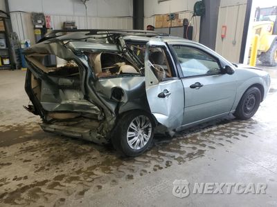 Trzecie zdjęcie samochodu z tyłu: 2005 FORD FOCUS ZXW VIN:1FAFP36N05W150694 - miniatura