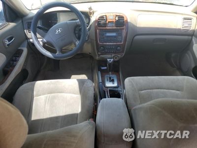 Zdjęcie 8 z 12 samochodu: 2004 HYUNDAI SONATA GLS VIN:KMHWF35HX4A990563 - miniatura