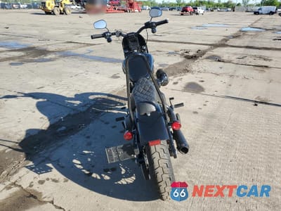 Czwarte zdjęcie samochodu z boku: 2020 HARLEY-DAVIDSON FXBB VIN:1HD1YJJ16LB067039 - miniatura