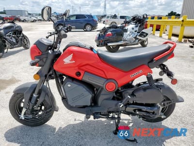 Trzecie zdjęcie samochodu z tyłu: 2022 HONDA NVA110 B VIN:3H1JK0701ND012923 - miniatura