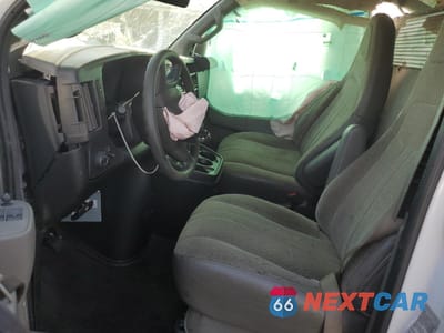 Zdjęcie 7 z 13 samochodu: 2019 CHEVROLET EXPRESS G3500 LT VIN:1GAZGPFG7K1290646 - miniatura
