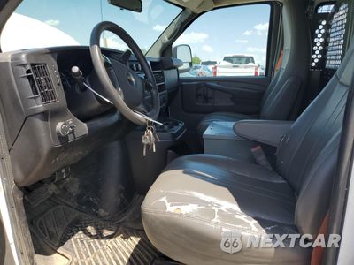 Zdjęcie 7 z 12 samochodu: 2015 CHEVROLET EXPRESS G2500 VIN:1GCWGFCF8F1129941 - miniatura