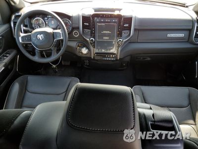 Zdjęcie 8 z 13 samochodu: 2024 RAM 1500 LARAMIE VIN:1C6SRFJT2RN159961 - miniatura