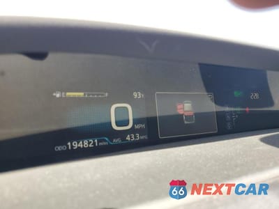 Zdjęcie 9 z 12 samochodu: 2017 TOYOTA PRIUS VIN:JTDKBRFU1H3543319 - miniatura