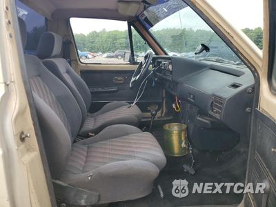 Zdjęcie 10 z 14 samochodu: 1981 VOLKSWAGEN RABBIT TRUCK VIN:1V1KG017XBV206872 - miniatura