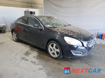 Czwarte zdjęcie samochodu z boku: 2012 VOLVO S60 T5 VIN:YV1622FS5C2140010 - miniatura
