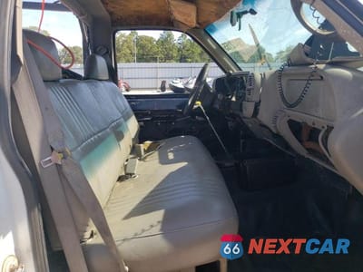 Zdjęcie 10 z 12 samochodu: 1998 CHEVROLET GMT-400 C2500 VIN:1GCFC24M2WZ196442 - miniatura