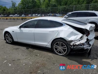 Drugie zdjęcie samochodu z przodu: 2014 TESLA MODEL S VIN:5YJSA1H16EFP44977 - miniatura