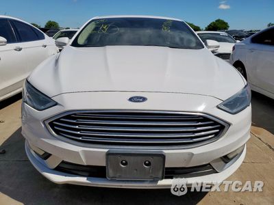 Piąte zdjęcie samochodu w środku: 2017 FORD FUSION SE HYBRID VIN:3FA6P0LU2HR408988 - miniatura