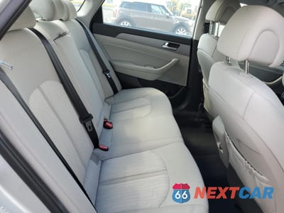 Zdjęcie 10 z 12 samochodu: 2016 HYUNDAI SONATA HYBRID VIN:KMHE24L11GA040275 - miniatura