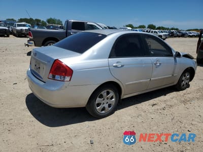 Trzecie zdjęcie samochodu z tyłu: 2005 KIA SPECTRA EX VIN:KNAFE221895603434 - miniatura