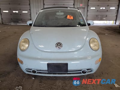 Piąte zdjęcie samochodu w środku: 2005 VOLKSWAGEN NEW BEETLE GLS VIN:3VWCM31Y85M302631 - miniatura