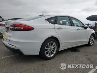 Trzecie zdjęcie samochodu z tyłu: 2020 FORD FUSION SE VIN:3FA6P0LU8LR177071 - miniatura