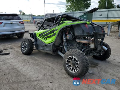 Trzecie zdjęcie samochodu z tyłu: 2020 HONDA SXS1000 S2R VIN:1HFVE0549L4101690 - miniatura