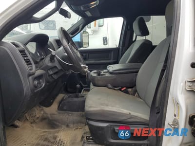 Zdjęcie 7 z 13 samochodu: 2022 RAM 5500 VIN:3C7WRNFL7NG313356 - miniatura