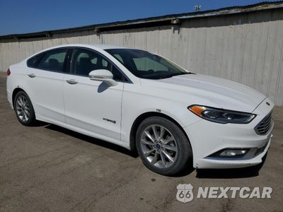 Czwarte zdjęcie samochodu z boku: 2017 FORD FUSION SE HYBRID VIN:3FA6P0LU8HR408963 - miniatura
