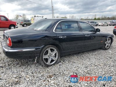 Trzecie zdjęcie samochodu z tyłu: 2005 JAGUAR SUPER V8 VIN:SAJWA82BX5TG48055 - miniatura