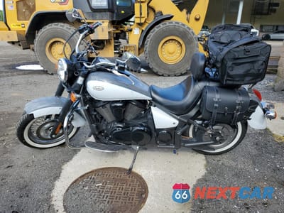 Trzecie zdjęcie samochodu z tyłu: 2021 KAWASAKI VN900 B VIN:JKAVN2B14MA100248 - miniatura