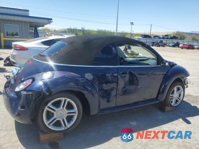 Trzecie zdjęcie samochodu z tyłu: 2005 VOLKSWAGEN NEW BEETLE GLS VIN:3VWCD31Y25M302740 - miniatura