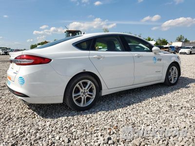 Trzecie zdjęcie samochodu z tyłu: 2018 FORD FUSION SE HYBRID VIN:3FA6P0LU1JR171853 - miniatura